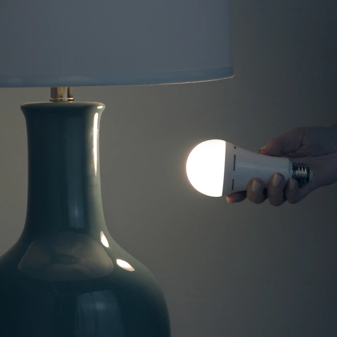 GE LED+ Battery Backup Soft White 60W Replacement LED General Purpose A21 Light Bulb (1-Pack) 5 GE LED+ Battery Backup Soft White 60W Replacement LED General Purpose A21 Light Bulb (1-Pack) - Image 3