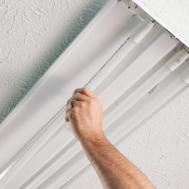 GE Hybrid LED Fluorescent Tube - 48-in - 32W - T8AB - 6500K 6 GE Hybrid LED Fluorescent Tube - 48-in - 32W - T8AB - 6500K - Image 4